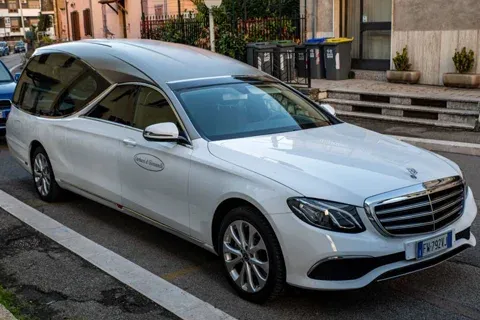 jpeg optimizer Funeral Transport Service Melbourne Taxi 1