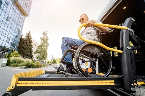 jpeg optimizer Maxi Wheelchair Taxi 1